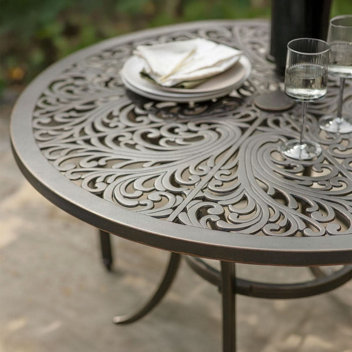 Bramblecrest Venice 4 Seater Aluminium Garden Furniture Dining Set with 2.5m Parasol & Base