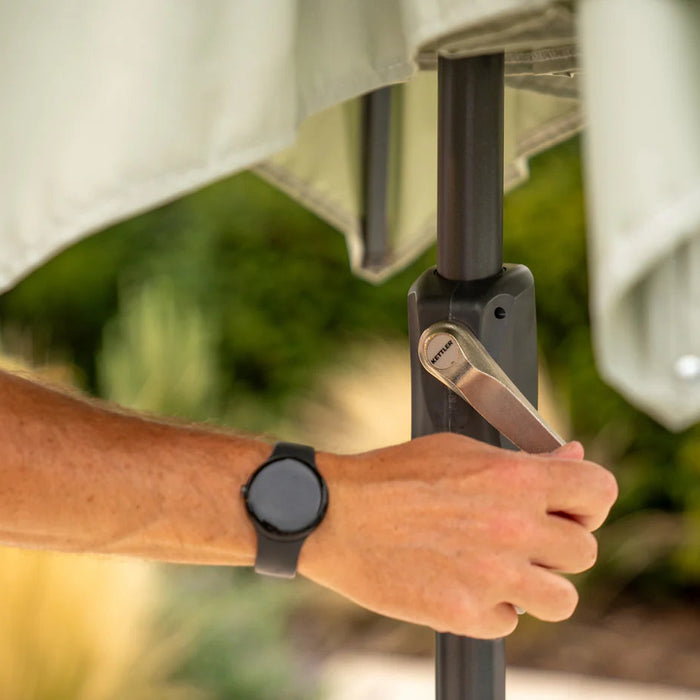 Kettler 2.5M Wind Up Parasol with Auto Tilt & Night Cover
