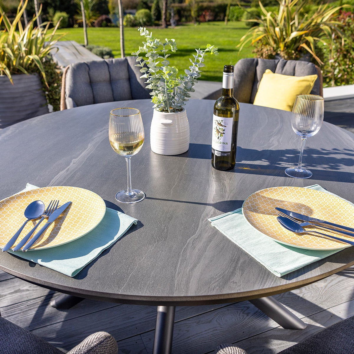 Hartman Rayo 6 Seat Round Dining Set (ex-display)