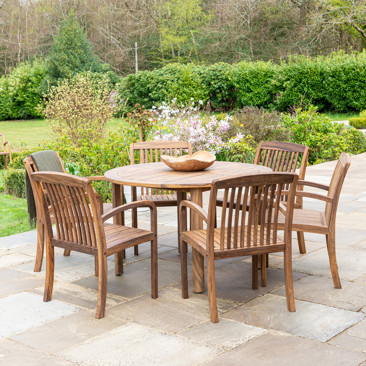 Alexander Rose Bolney 4 Round Dining Set