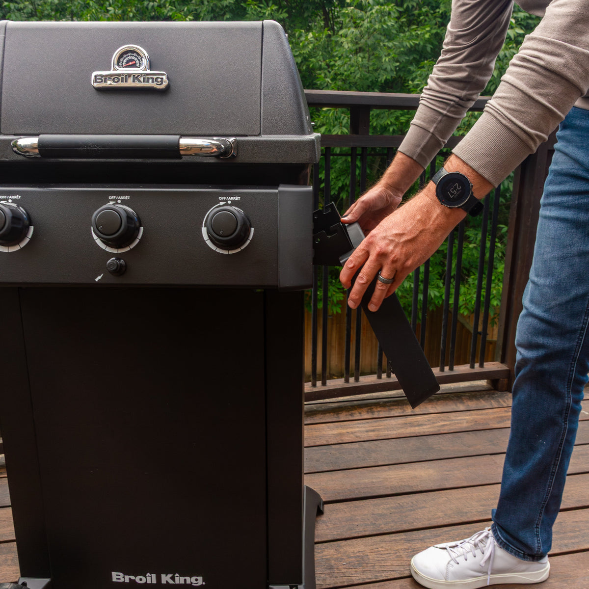 Broil King Gem 310 Shadow BBQ