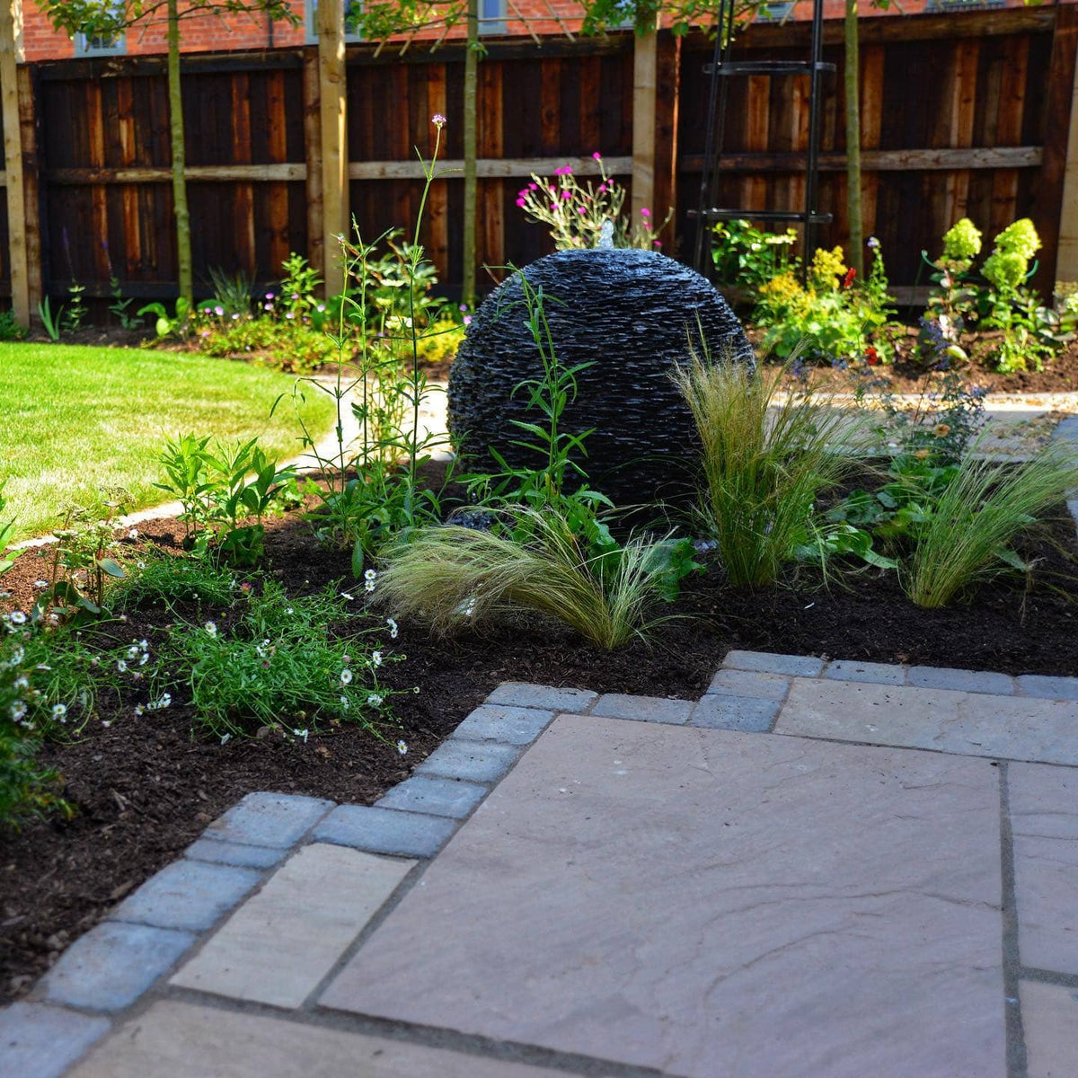 Slate Ball Water Feature with Complete Kit (Sizes 400mm up to 900mm)