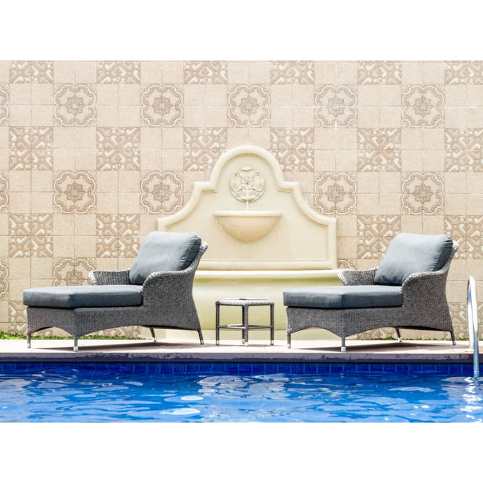 Monte Carlo Pair of Relax Loungers with Side Table